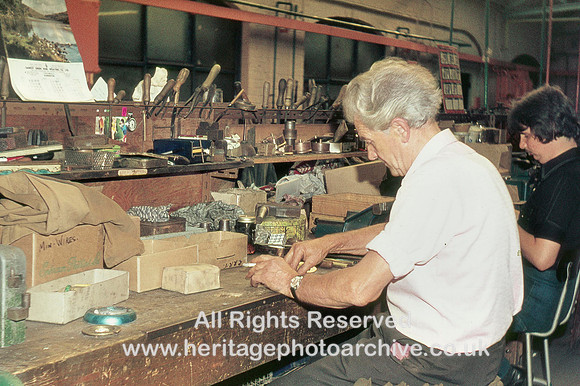 HRS 1487 Protector Lamp Company - work-bench