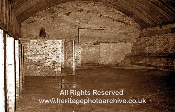 HRS 1155 Manchester, Salford Junction Canal,  Undergound dock L 1970s