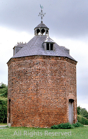 Wrexham, Erddig 18thC dovecote  1986