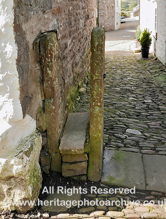 HRS 8558 Dent, stile leading into churchyard L7700374