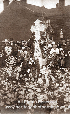 HRS 2439 Radcliffe, War memorial World War One
