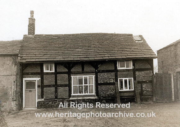 HRS 2470 Radcliffe, Scotson Fold farmhouse Nov 1968