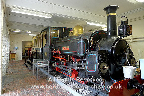 HRS 11349  Penrhyn Castle Railway Museum, loco and carriage L1220109