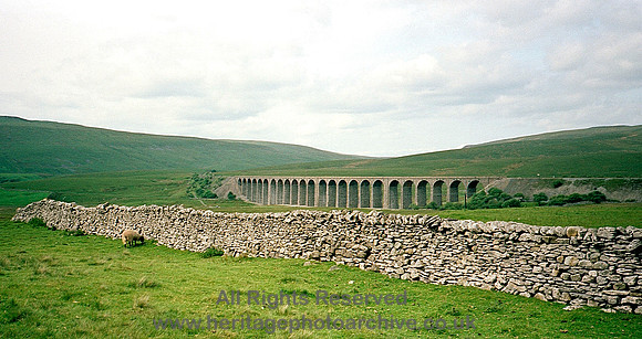 HRS 2640 Ribblehead viaduct