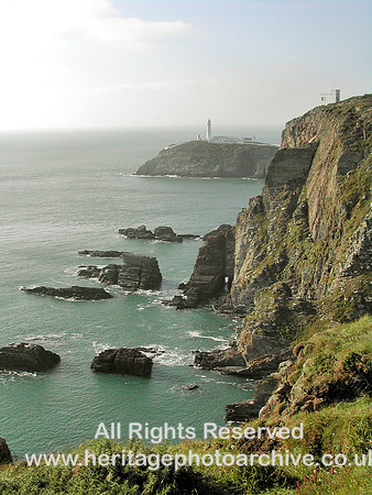 HRS 2545 South Stack cliffs and intrusion