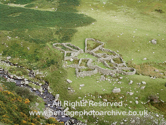 HRS 2588 Stone sheep pens above Abergwyngregyn 2003