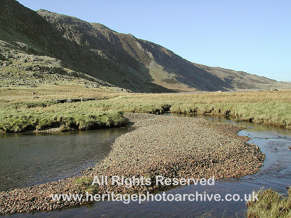 HRS 2668 Cwm Eigiau stream 2002