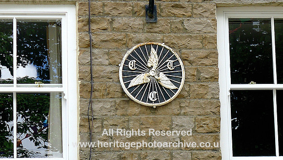 HRS 11163 Wensleydale, Askrigg, Syke's House CTC close up 2022