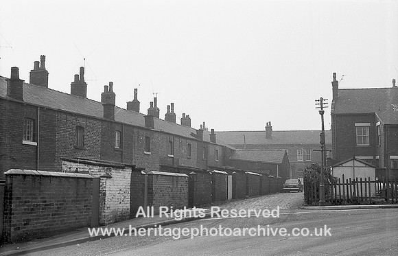 HRS 2852 Radcliffe, Alma St to Knowles St bend looking W 1969