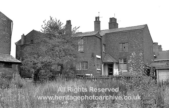 HRS 2865 Radcliffe, Stand Lodge multi-storey house