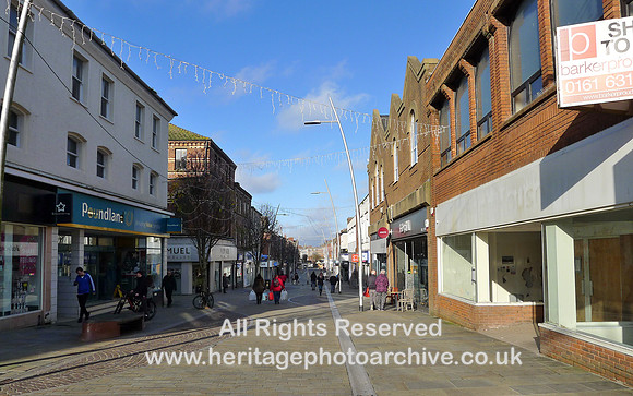 HRS 11432 Barrow-in-Furness, shopping street L1220231