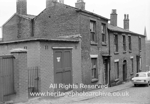 HRS 2952 Radcliffe Gazette office Seymour st 1969