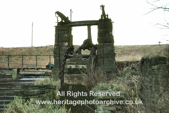 HRS 2971 Mount sion waterwheel from the riverside 1969