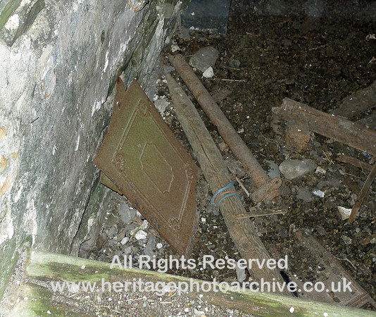 HRS 11444 Haverthwaite, Hard Crag Farm, Cast iron fire plate