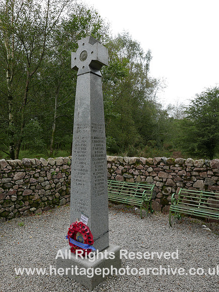 HRS 11482 Eskdale, Beckfoot war memorial