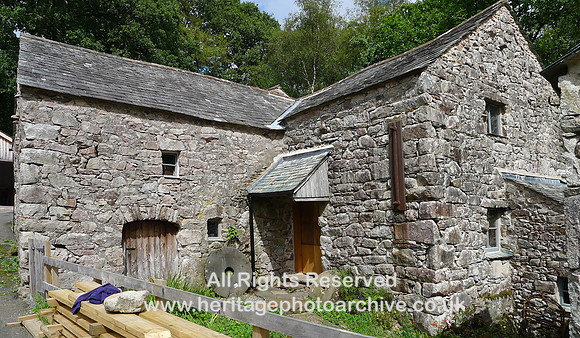 HRS 11490 Eskdale, Boot corn mill exterior with doorway