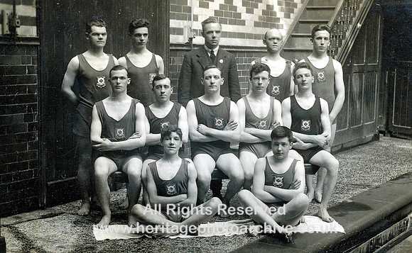 HRS 3047 Radcliffe Swimming Club life saving class 1926