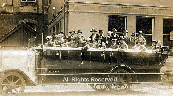 HRS 3049 Radcliffe, charabanc trip c1920s