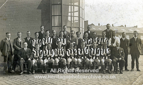 HRS 3053 Radcliffe, Dumers Lane football team 1919 to 1920