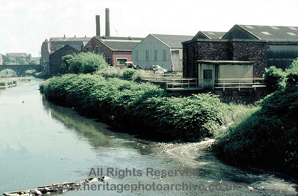 HRS 3129 Radcliffe, Caw Daw looking down Irwell to bridge 1972