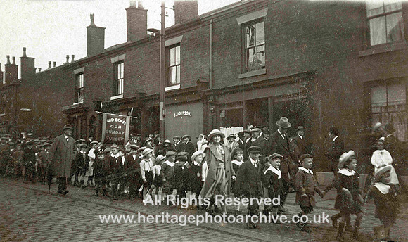 HRS 3198 Radcliffe, Whit Walks c1940s