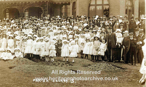 HRS 3198a Radcliffe Parish Church scholars c1916