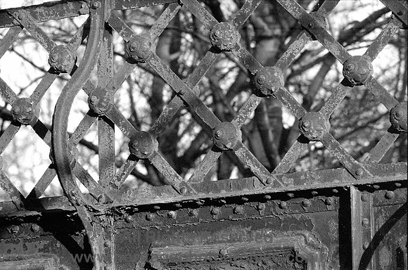 HRS 3224 Pilsworth bleachworks bridge parapet detail