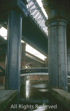 HRS 3779 Manchester, Castlefield, supports railway bridges 1995