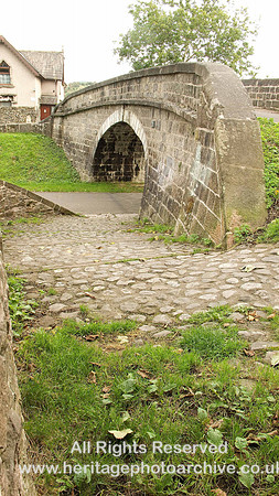 HRS 3785 Lancaster Canal, Kendal, bridge 186 and horse path