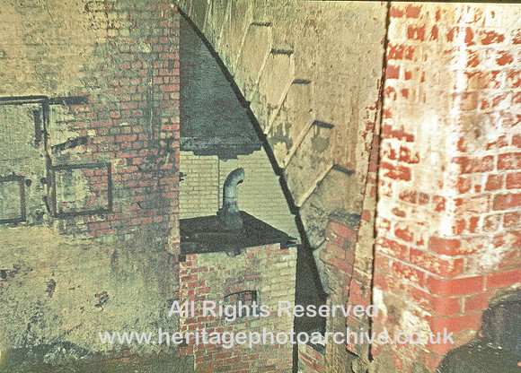 HRS 3846 Manchester, Salford Junction Canal, SE Tunnel entrance