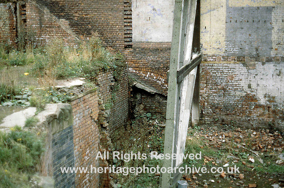 HRS 3853 MSJcC, East Street wharf tunnel 1980