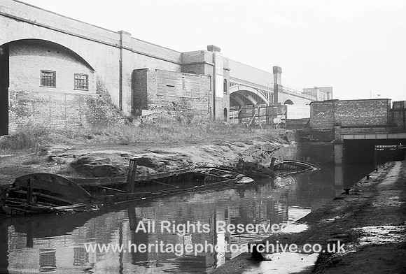 HRS 3859 Rochdale Canal, Deansgate, Manchester 1960s