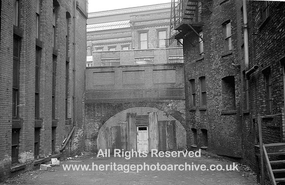 HRS 3861 MSJcC exit tunnel from under G Mex central station 1960s