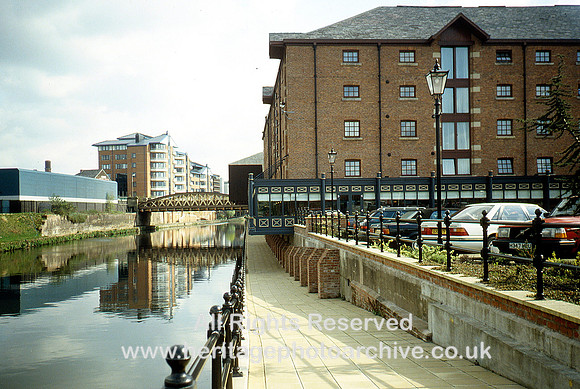 HRS 3908 Manchester, Lowry Hotel near Granada on riverside 1995