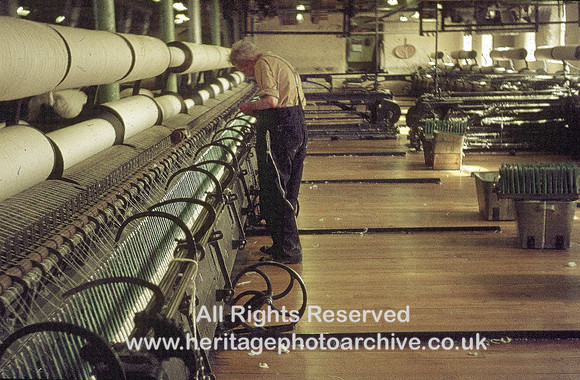 HRS 3363 Spinning mules Hoddlesden 1970s