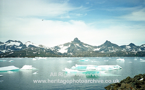 HRS 3413 East Greenland,  ice in bay Kulusuk