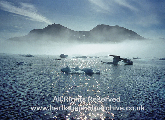 HRS 3416 East Greenland, ice shapes 1996
