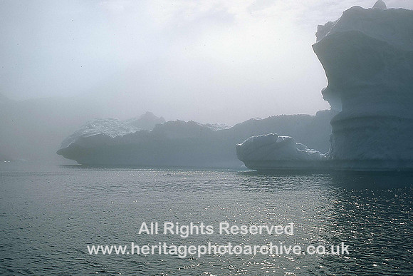 HRS 3424 East Greenland, Ice cliff