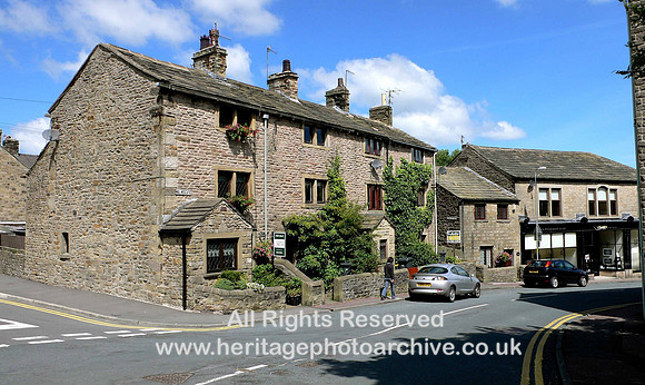 HRS 3554 Barnoldswick,  cottages 2008