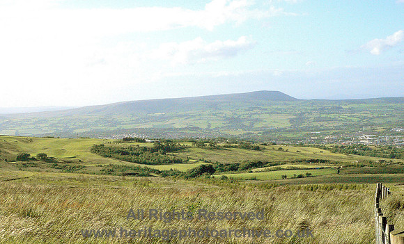 HRS 3627 Pendle Hill and Burnley from Crown Point 1980s