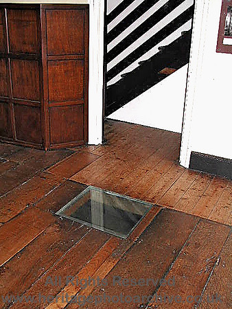HRS 3620  Burnley, Towneley Hall, Priest hiding hole in floor