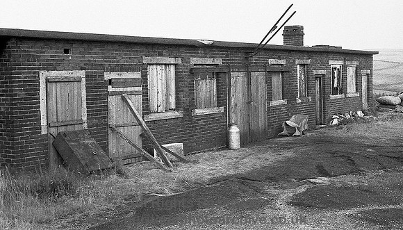 HRS 4069 Deerplay, pit buildings 1970s