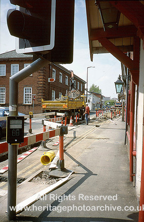 HRS 4112 Shaw, Road works 1995