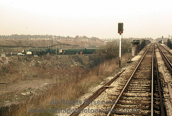 HRS 4216 Manchester to Bury, Irk Valley Viaduct area 1973
