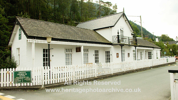 HRS 4390 Penmaenpool railway station 2008