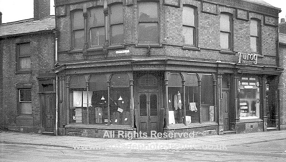 HRS 4452 Ashton under Lyne, Victoria st, pawnbroker's shop c1967