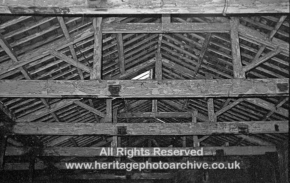 HRS 4472 Lever Bank Bleachworks, Timber roof structure above bleaching croft