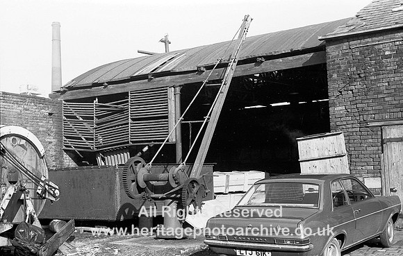 HRS 2897 Radcliffe, Bealey's yard crane 1974