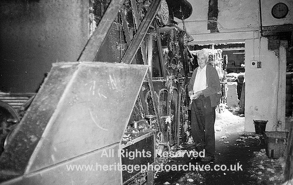 HRS 4476 Cotton scutching room  Holden Haworth Darwen 19