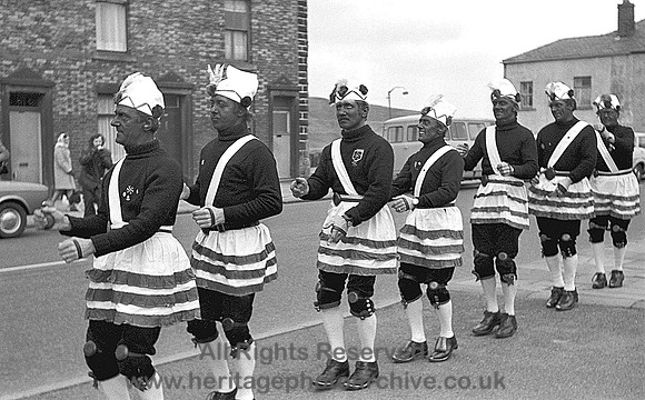 HRS 4518 Bacup Coconutters nut dance two  1960s
